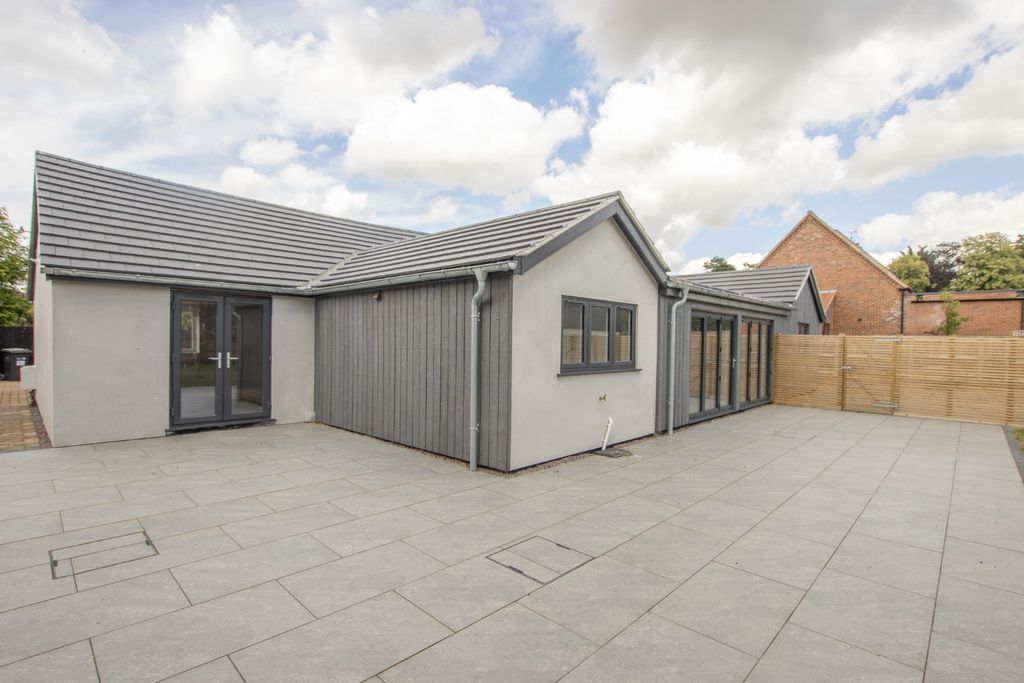 Property photo 3 of 33 2959042