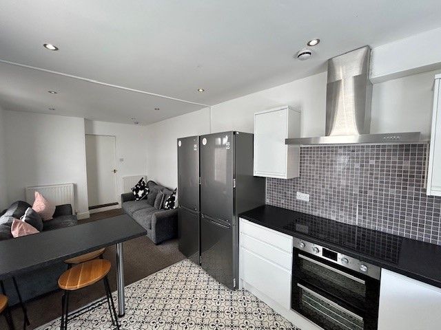 Property photo 2 of 17 13
