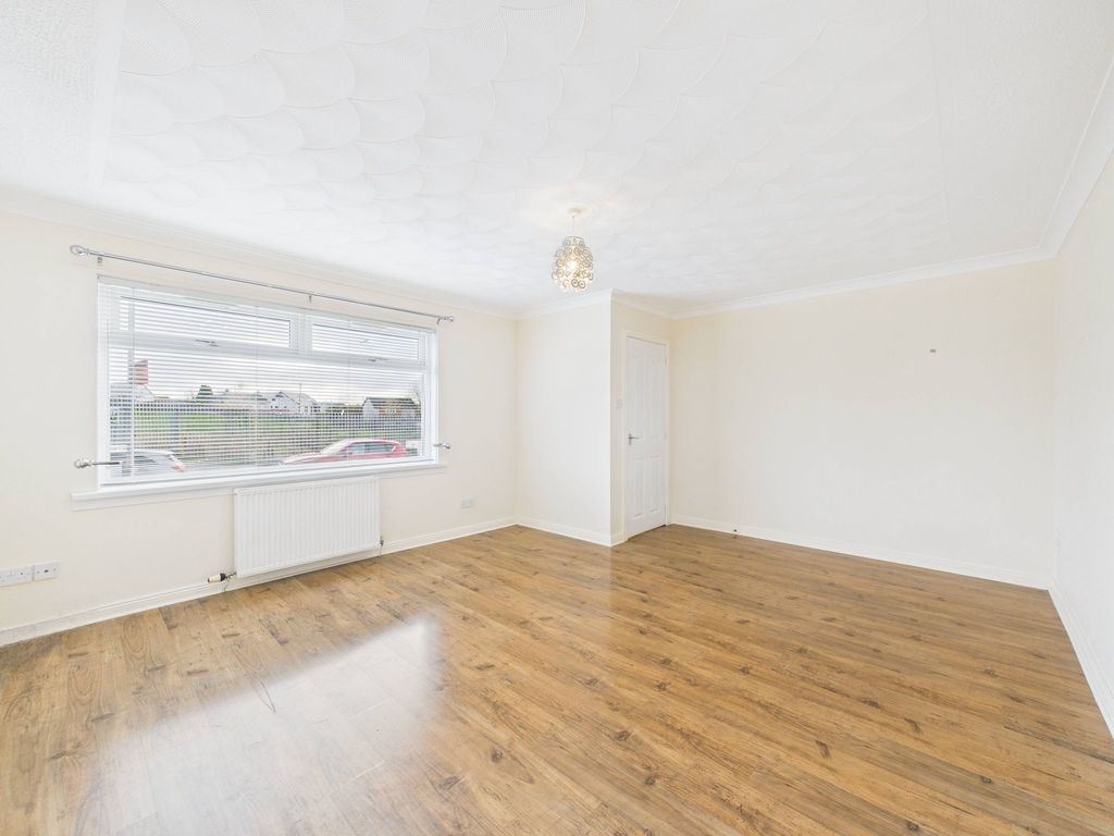 Property photo 3 of 14 Living Room