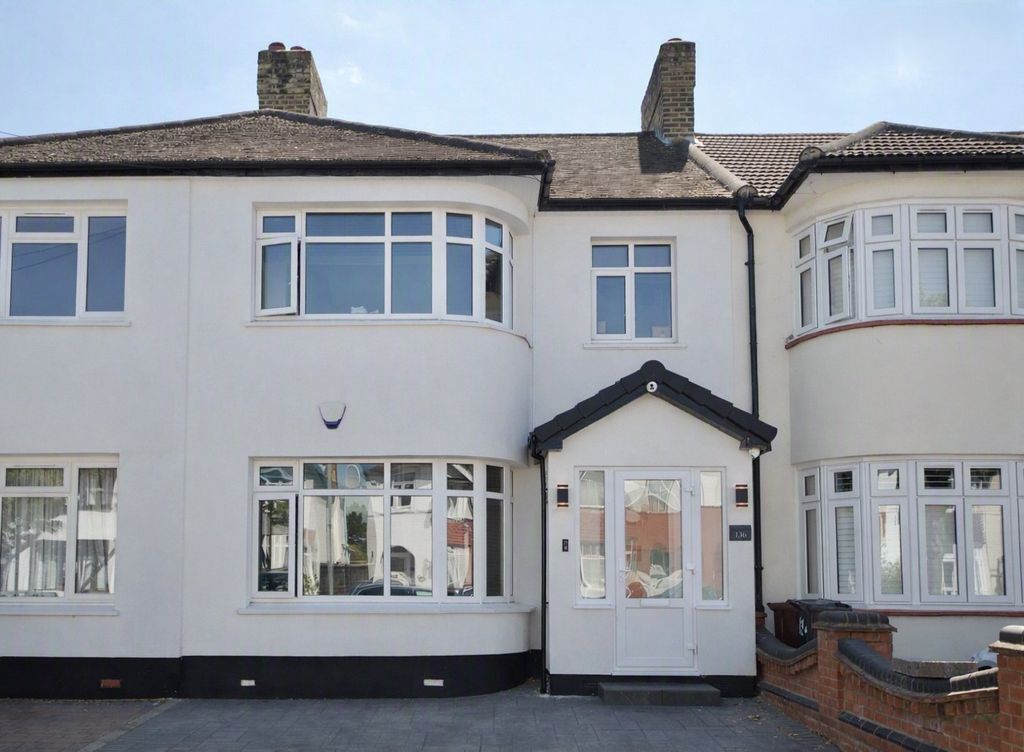 Property photo 1 of 24 Picture No. 02