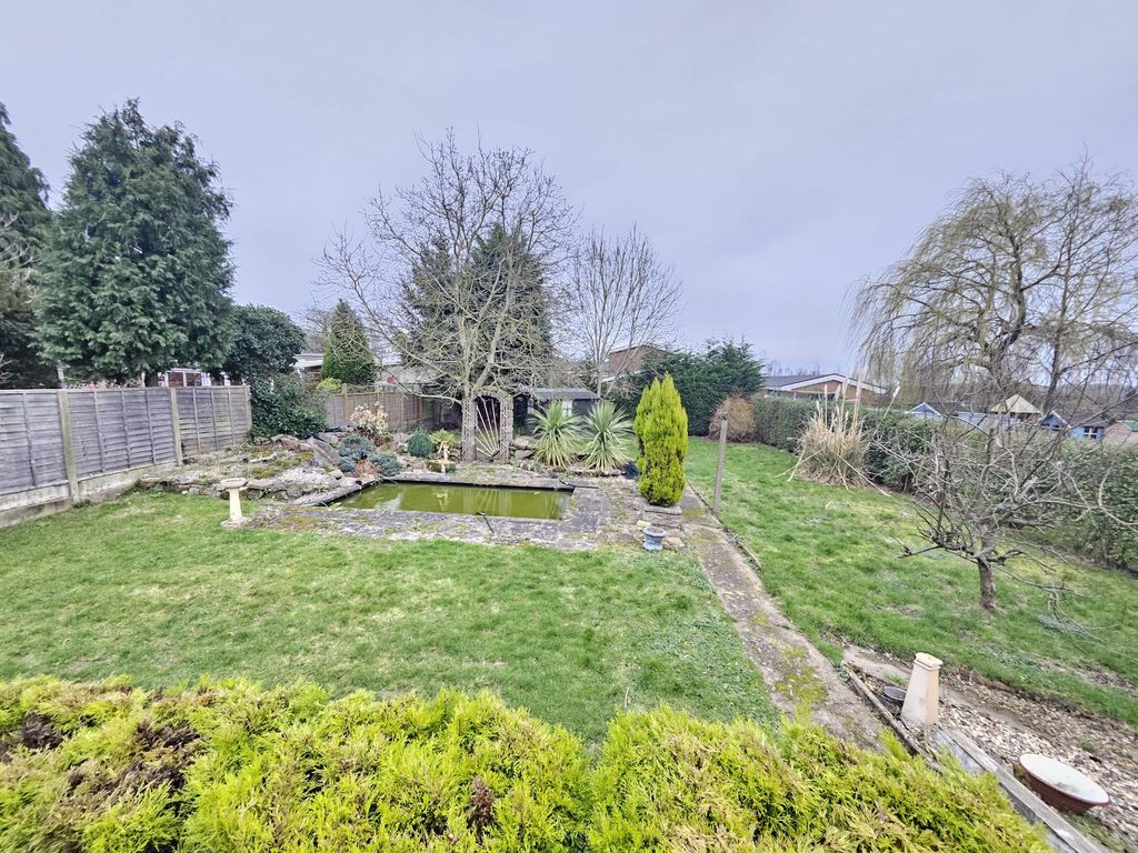 Property photo 2 of 12