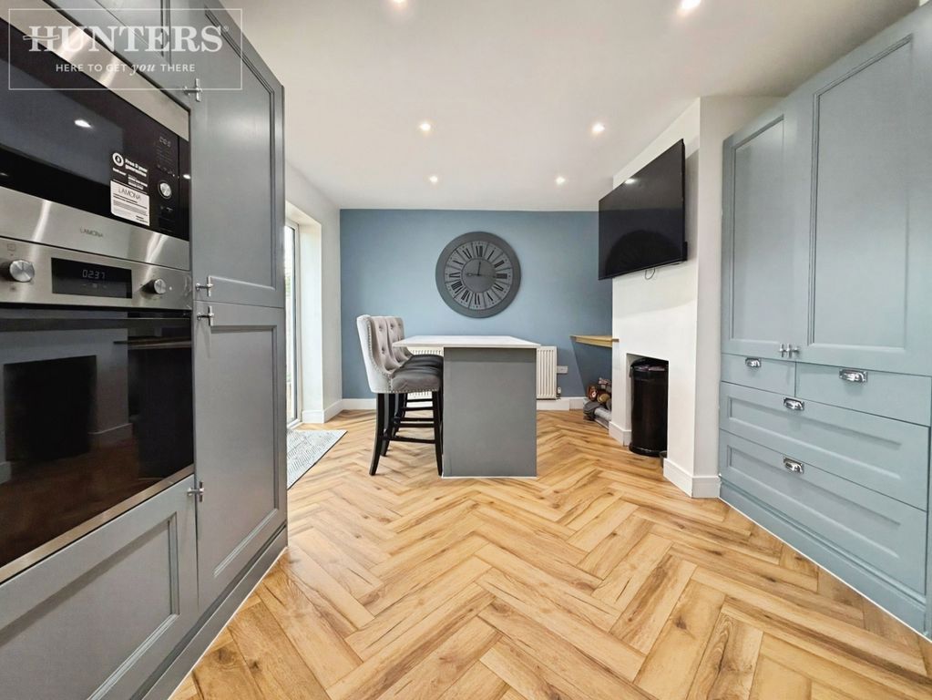 Property photo 2 of 17 Pbox-Img.Jpg