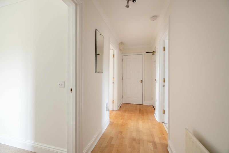 Property photo 2 of 7 Photo 4