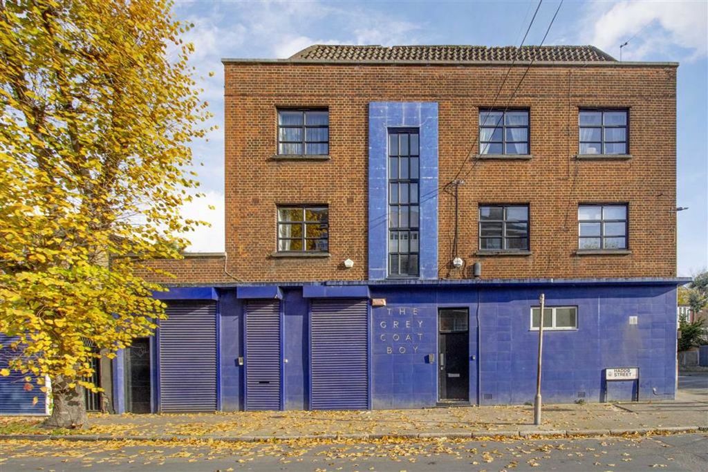 Property photo 1 of 1