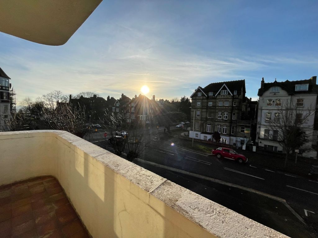 Property photo 2 of 12 Picture No. 16