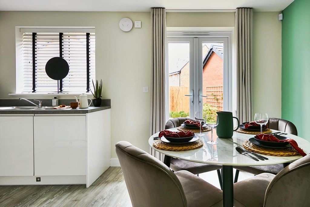 Property photo 1 of 9 Double Doors To The Garden Make Al Fresco Dining Easy