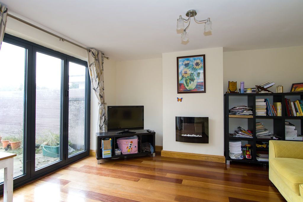 Property photo 3 of 18 Photo 2