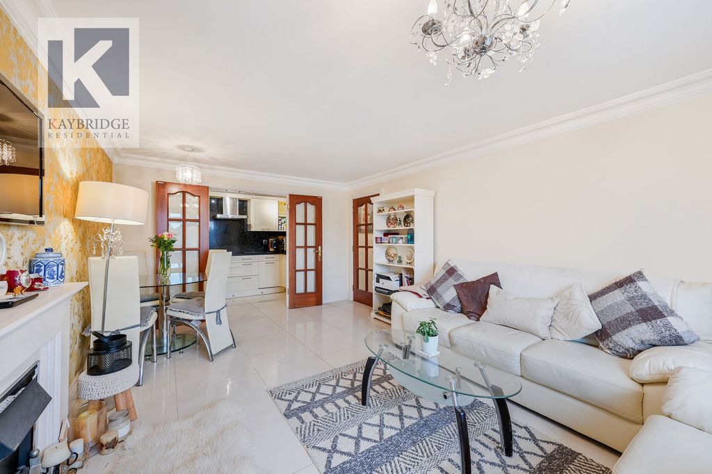 Property photo 2 of 12 Charlemont House, 35 Cheam Road - Kt17 1Qx