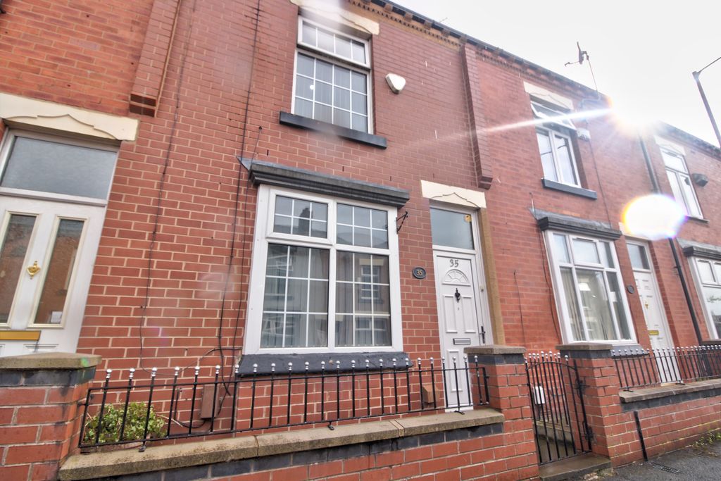 Property photo 1 of 17 1