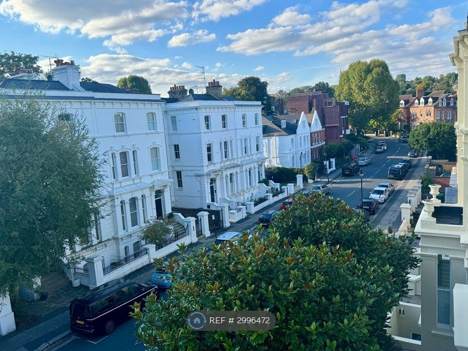 Property photo 3 of 11 View Over Hampstead Hill Gardens