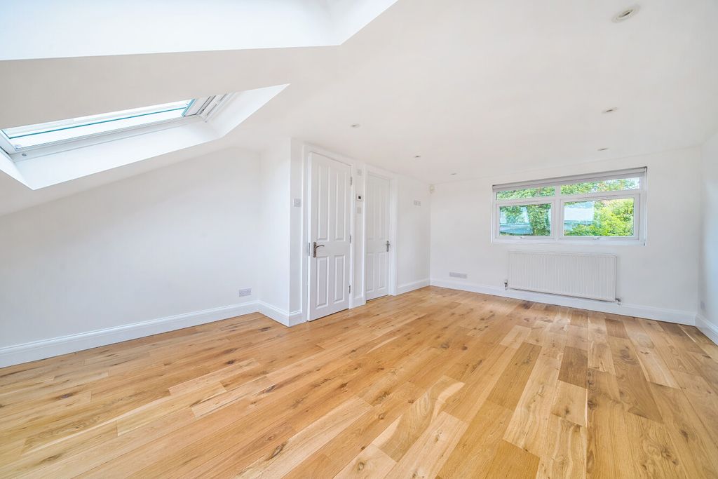 Property photo 3 of 22 1527387-16-6Acd13...