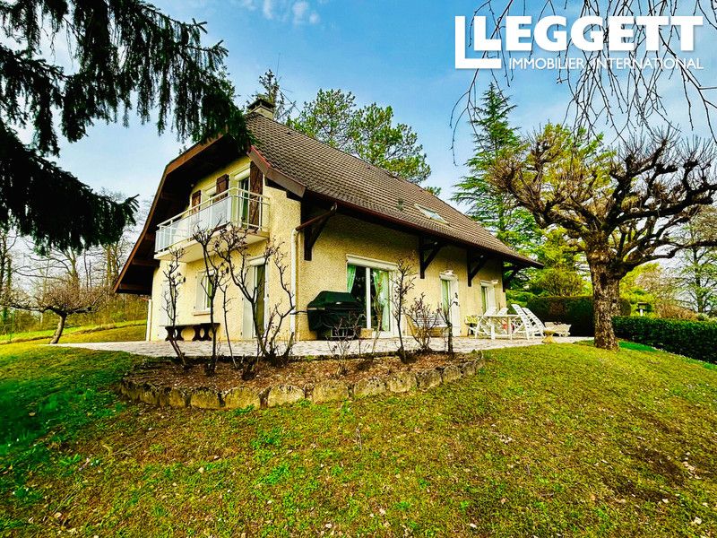 Property photo 2 of 10