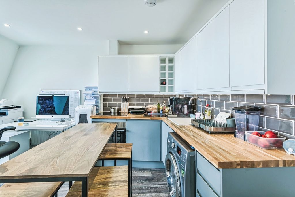 Property photo 2 of 15 Pbox-Img.Jpg
