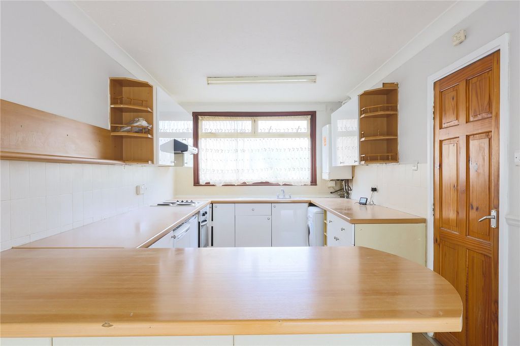 Property photo 2 of 13 Picture No. 01