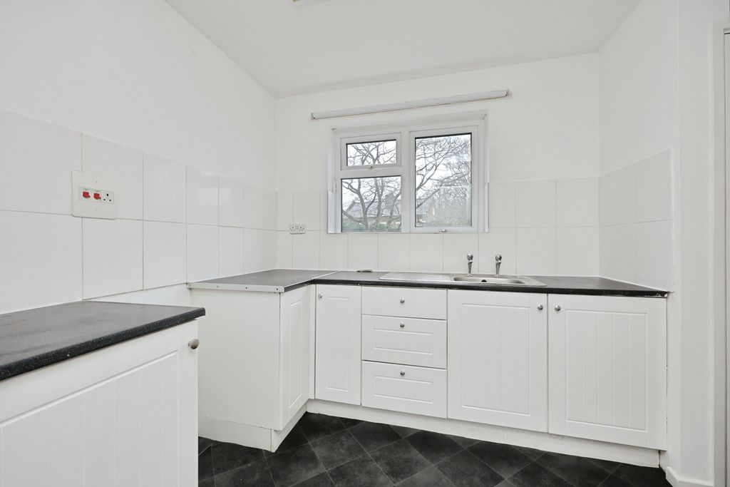 Property photo 2 of 9 Pbox-Img.Jpg