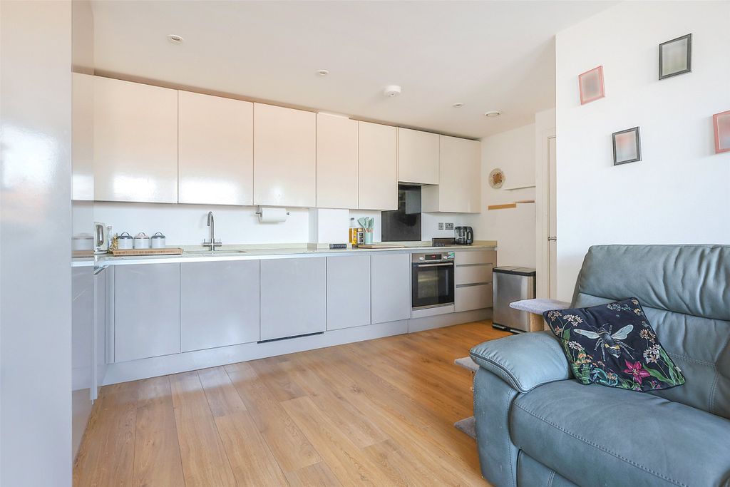 Property photo 3 of 9 Picture No. 04