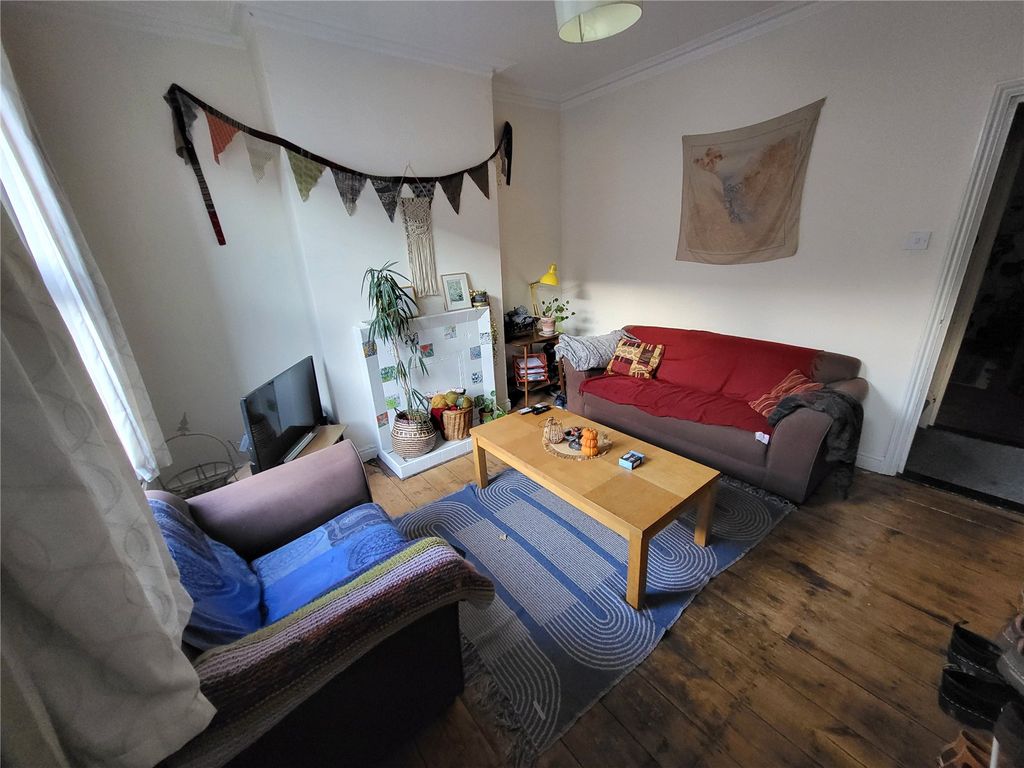 Property photo 3 of 17 Picture No. 20