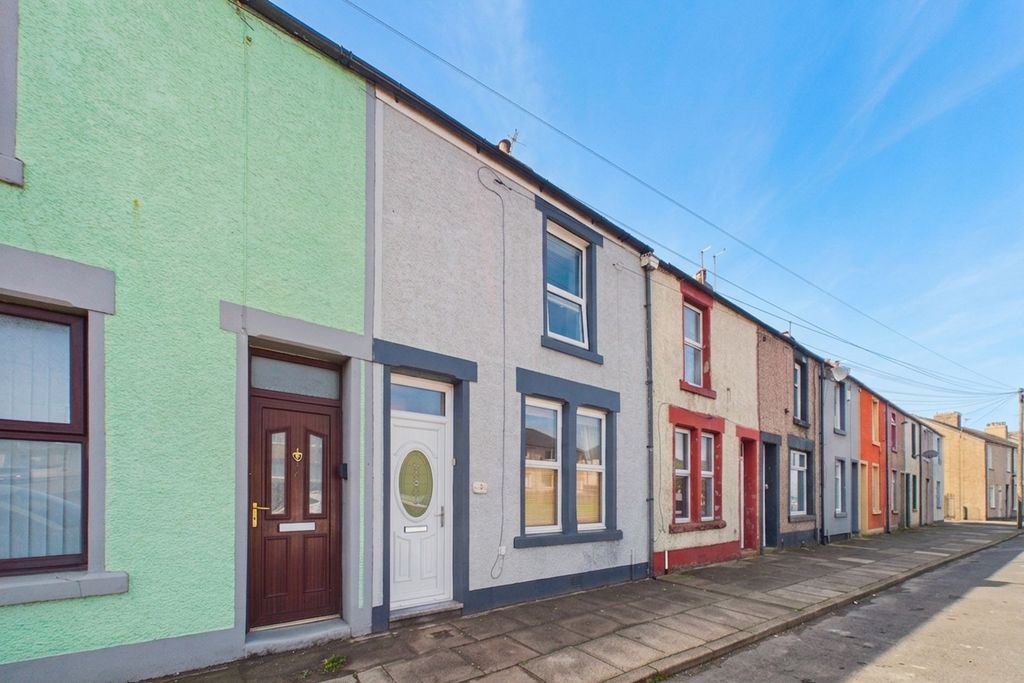 Property photo 1 of 17