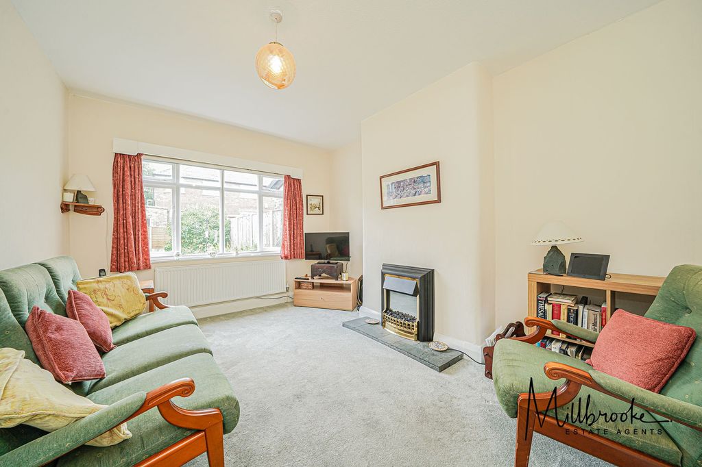 Property photo 3 of 25