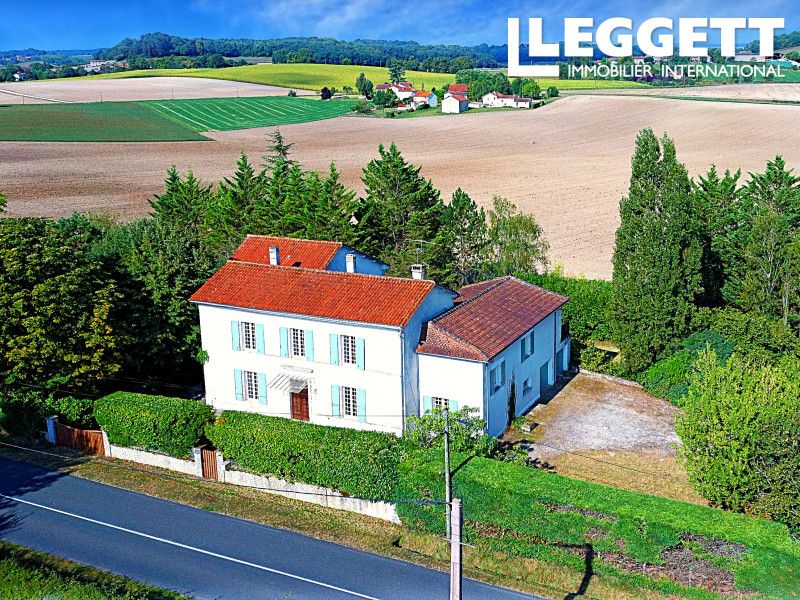 Property photo 1 of 10