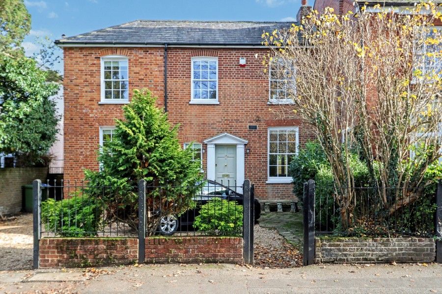 Property photo 1 of 9