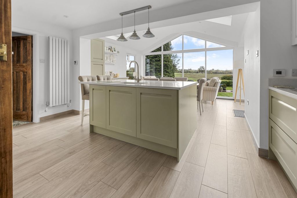 Property photo 2 of 39 Dscf0026