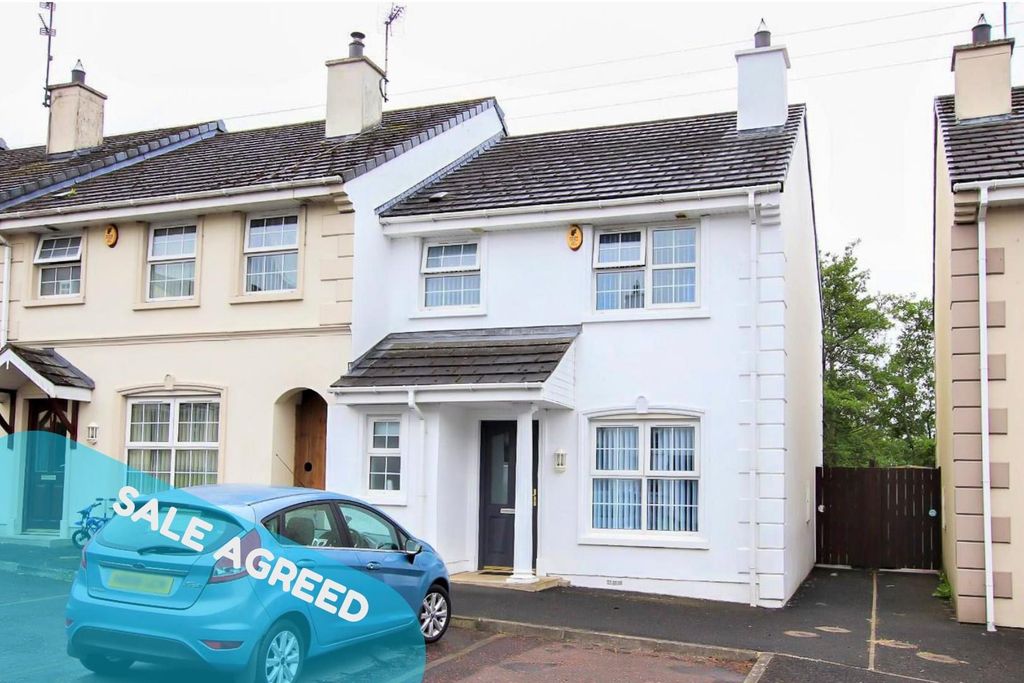 Property photo 1 of 20 Sale Agreed 25 Kevin Lynch.Jpg