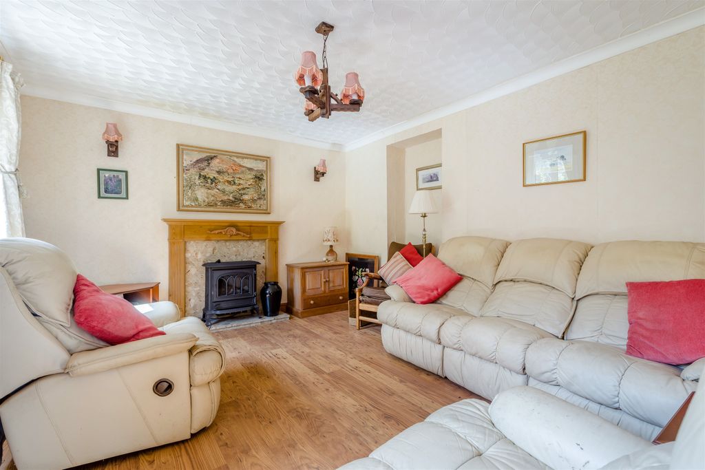 Property photo 3 of 22