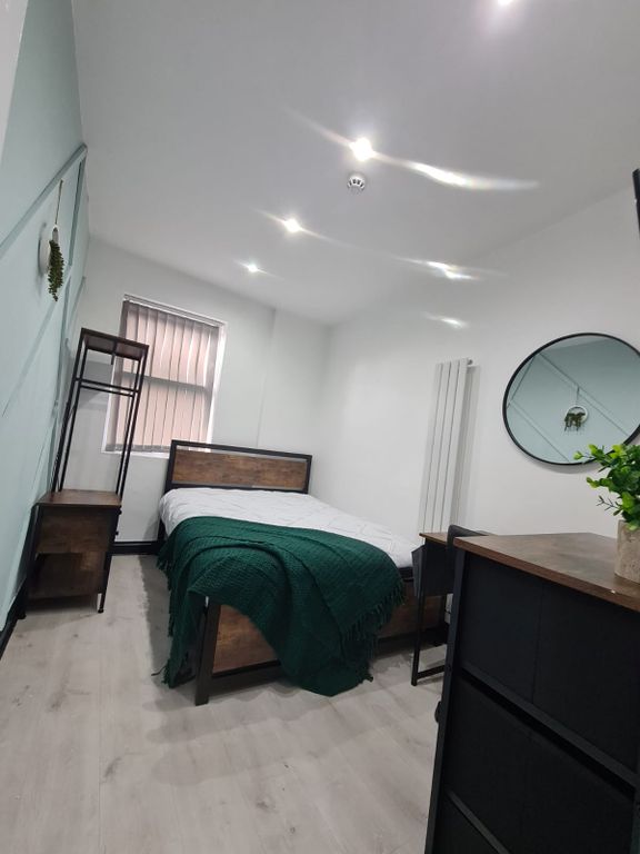 Property photo 1 of 33