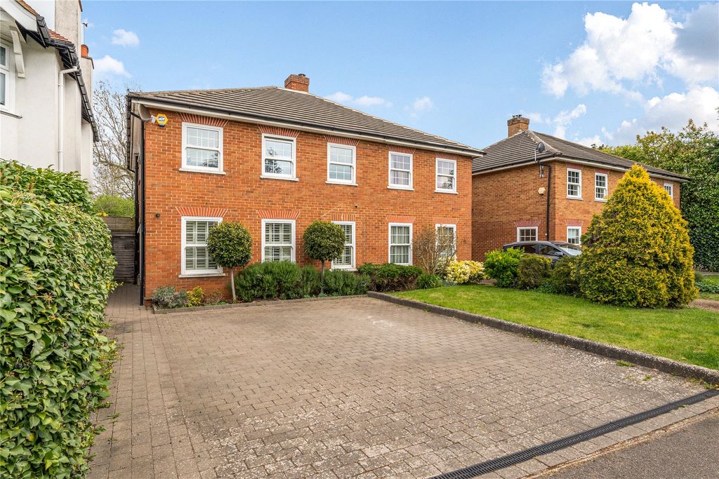 Property photo 1 of 18 Picture No. 23