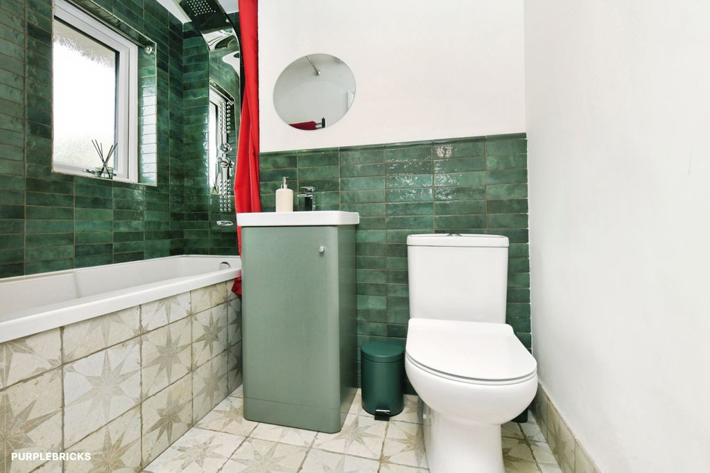 Property photo 2 of 44