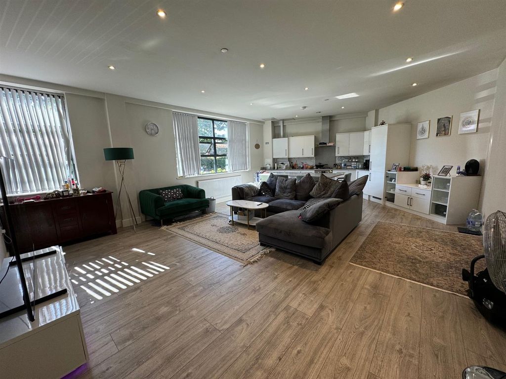 Property photo 1 of 12 Img_3004.Jpg
