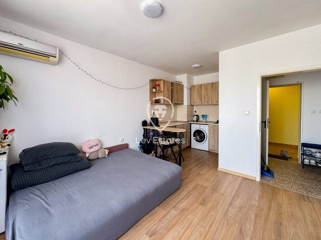 Property photo 2 of 10