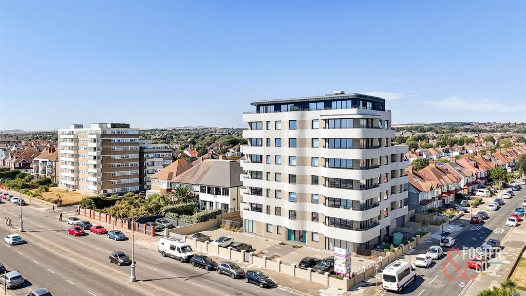 Property photo 2 of 15 Kingsway 239, Argentum, Flat 9-003.Jpg