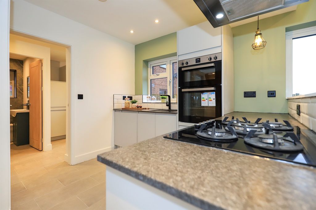 Property photo 3 of 20