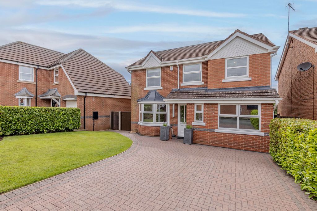 Property photo 1 of 38
