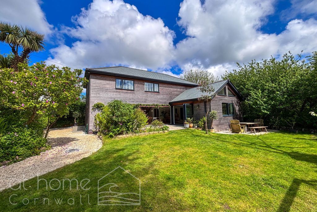 Property photo 1 of 76