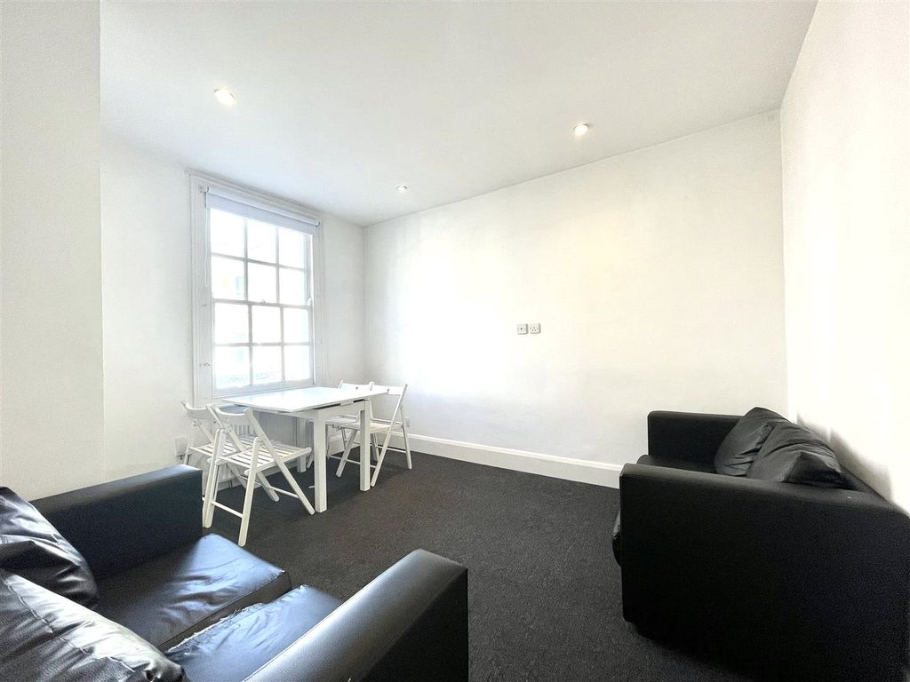 Property photo 2 of 7 Picture No. 17