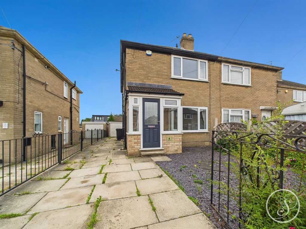 Property photo 1 of 14 External
