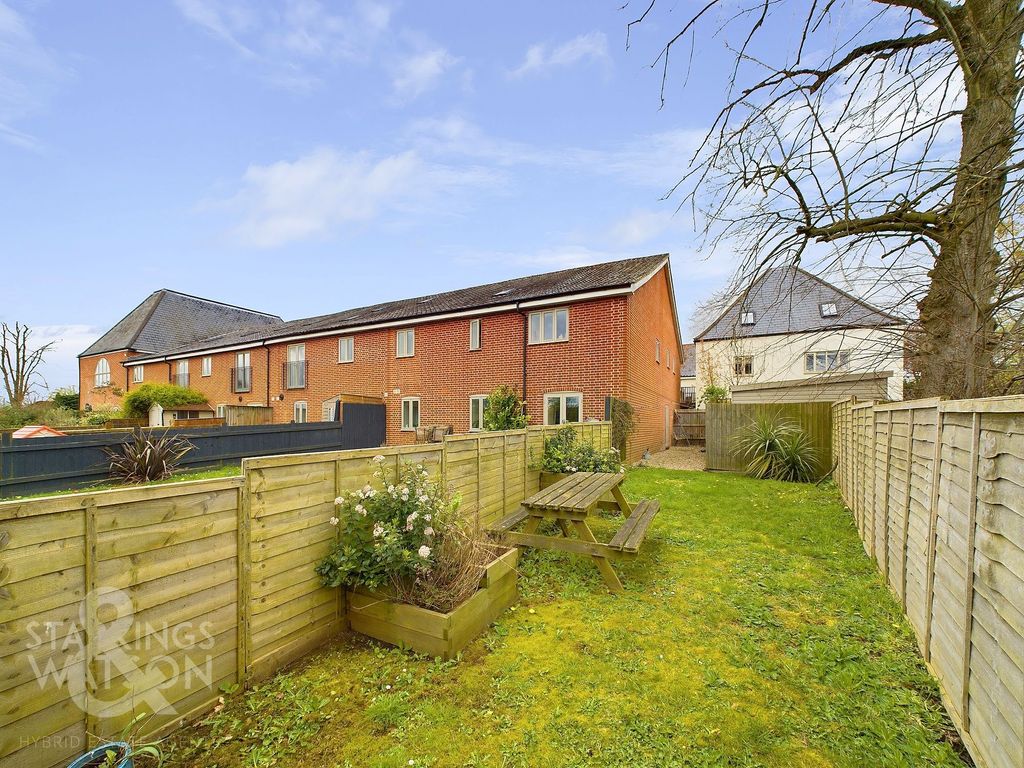Property photo 3 of 19