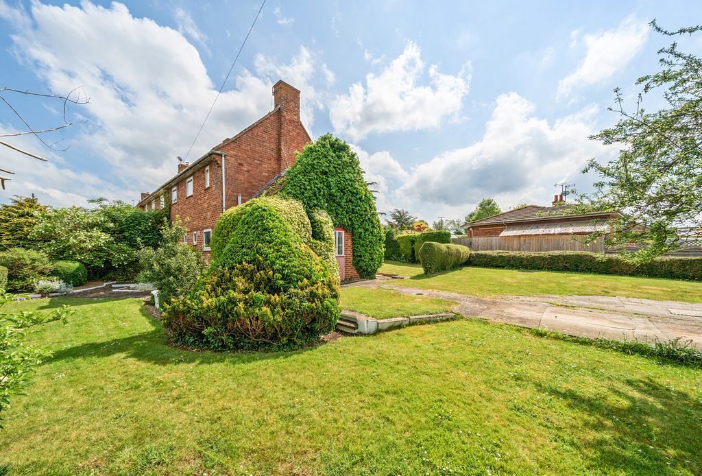 Property photo 1 of 12 3-6821d9B771c71-1...