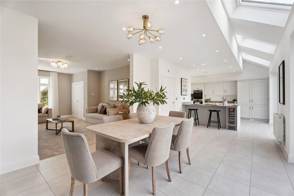 Property photo 3 of 21 Picture No. 26