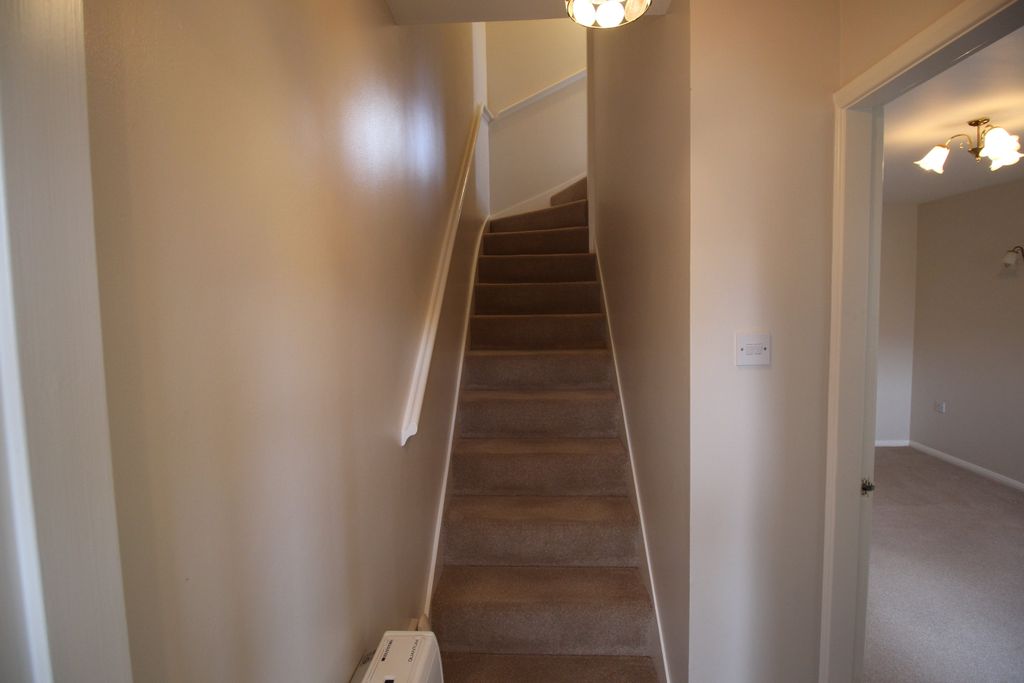 Property photo 2 of 14 Entrance Hall & Stairs