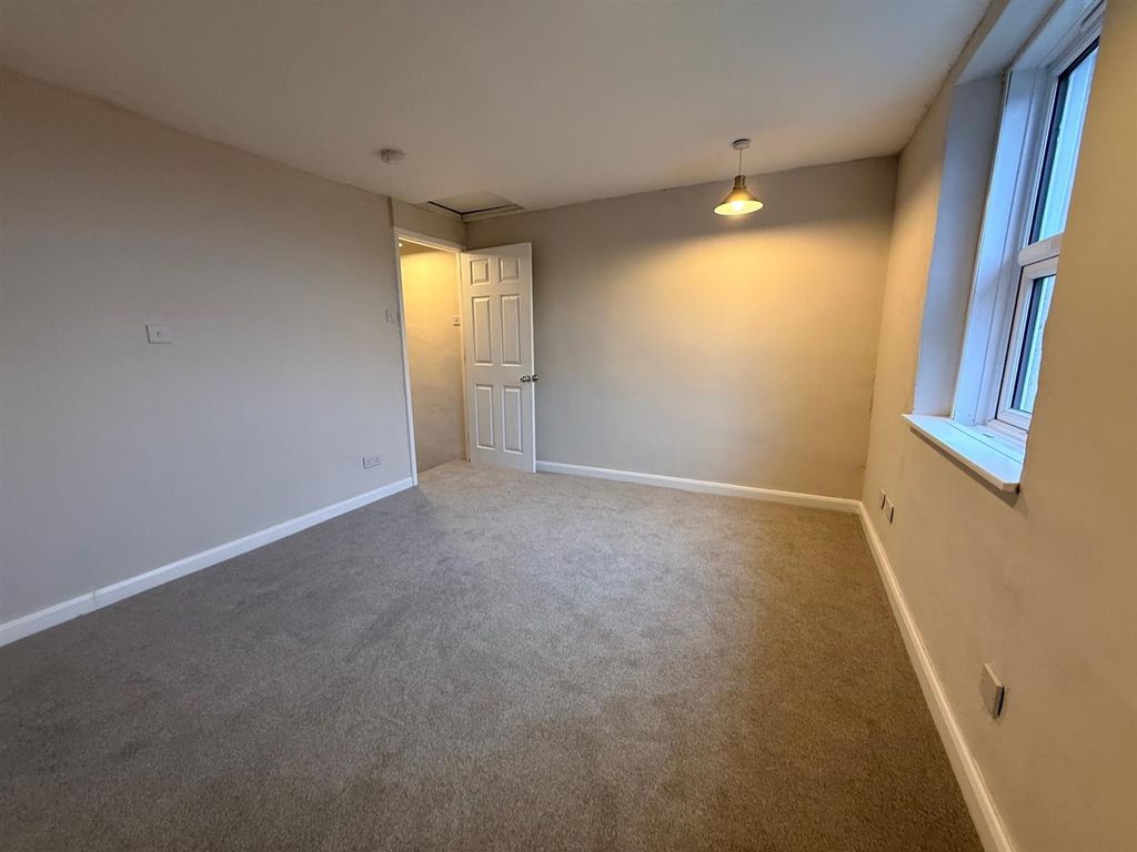 Property photo 2 of 10 Bedroom 1.Jpg