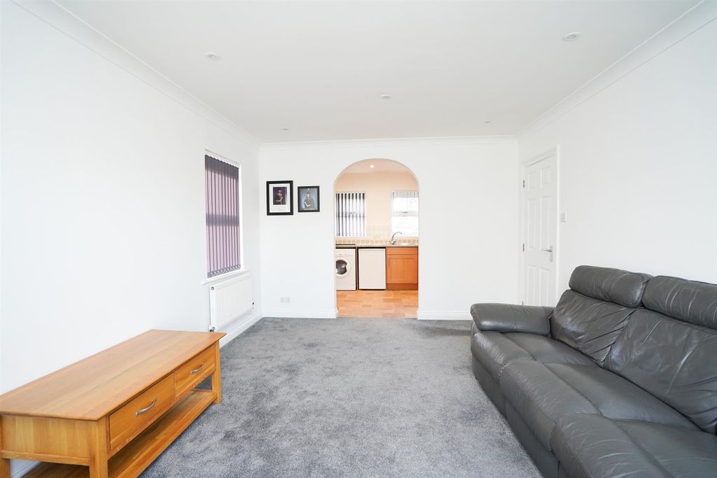 Additional image 5 of 3 bed flat for saleMarlen Court, Bideford EX39