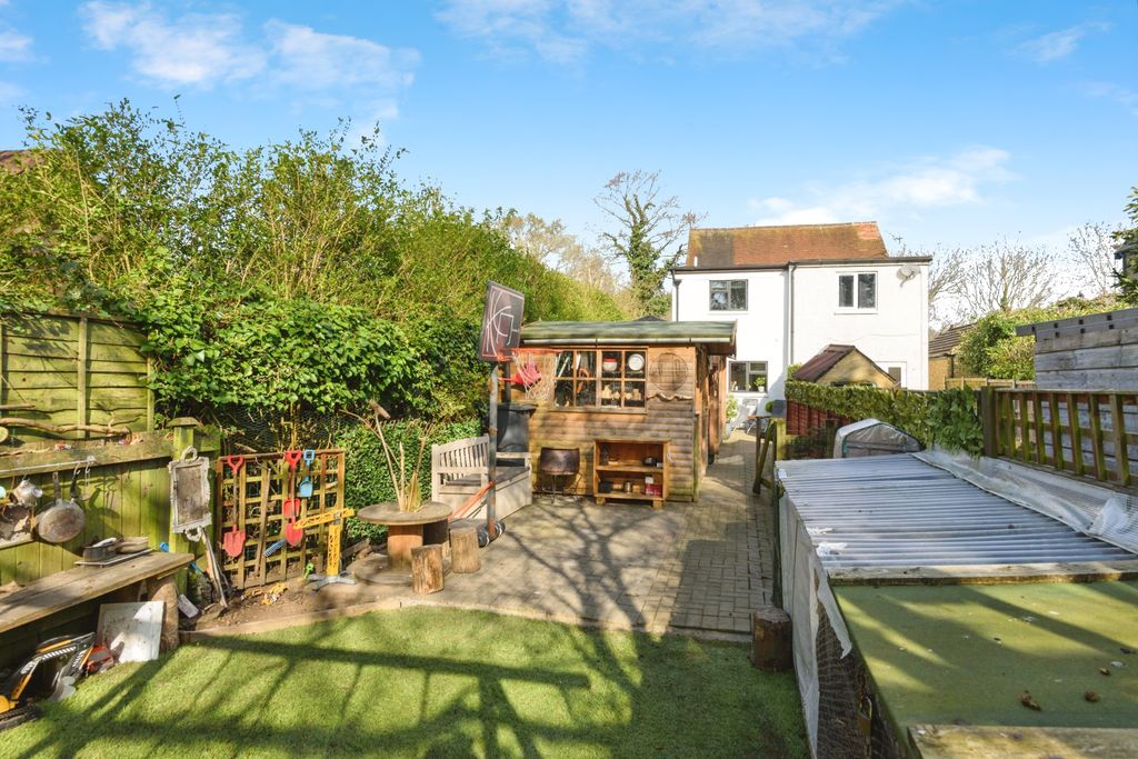 Property photo 2 of 15 Garden