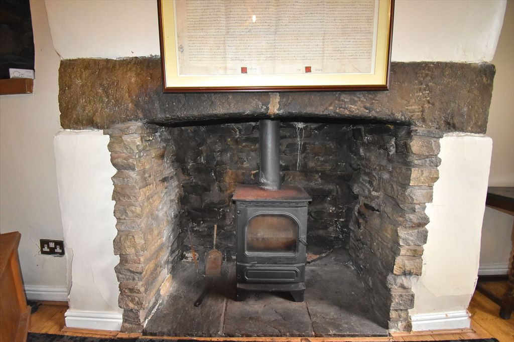 Property photo 3 of 17 Sitting Room