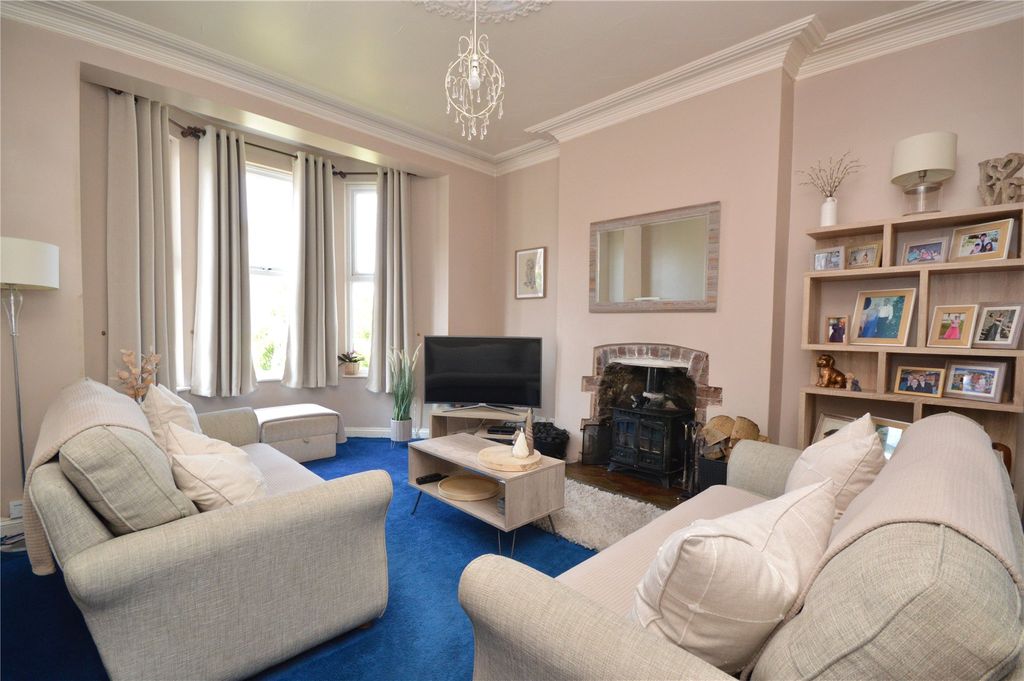 Property photo 2 of 11 2 - Picture No. 01