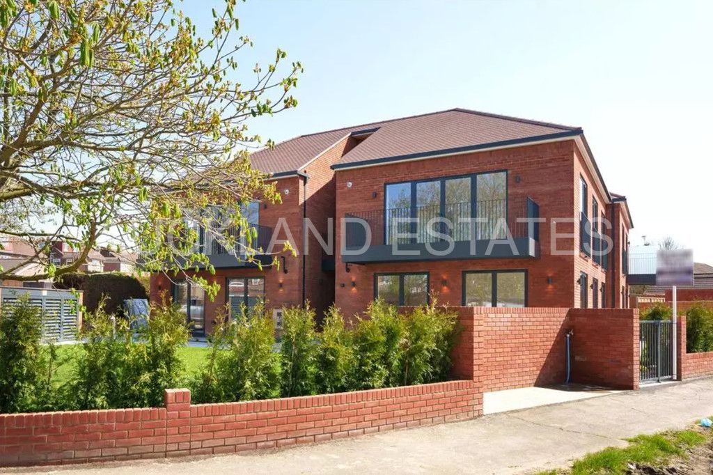 Property photo 1 of 10
