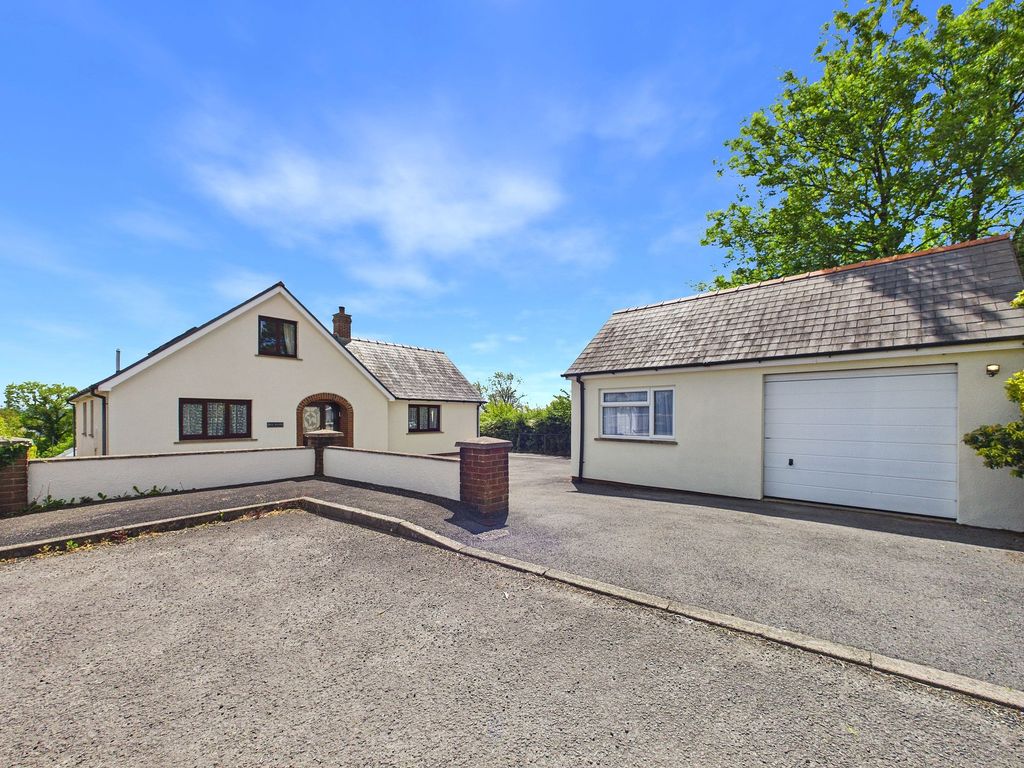 Property photo 1 of 49